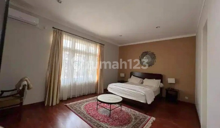 Rumah Mewah Siap Huni Dalam Komplek Di Lebak Bulus
