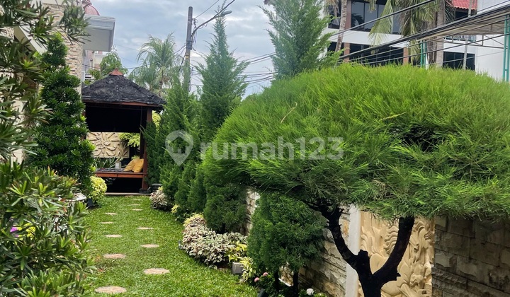 Rumah Mewah Siap Huni Fasilitas Lengkap Selangkah Ke Senayan 