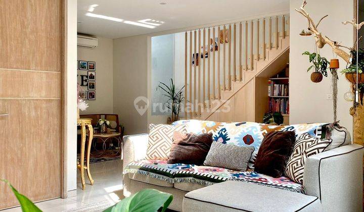 Rumah Furnished Berkonsep Tropical Modern Di Jagakarsa  1