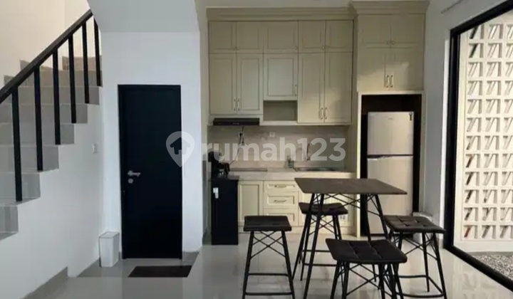 Modern Fully Furnished House in a Complex, Ready to Occupy in Sawangan 2
