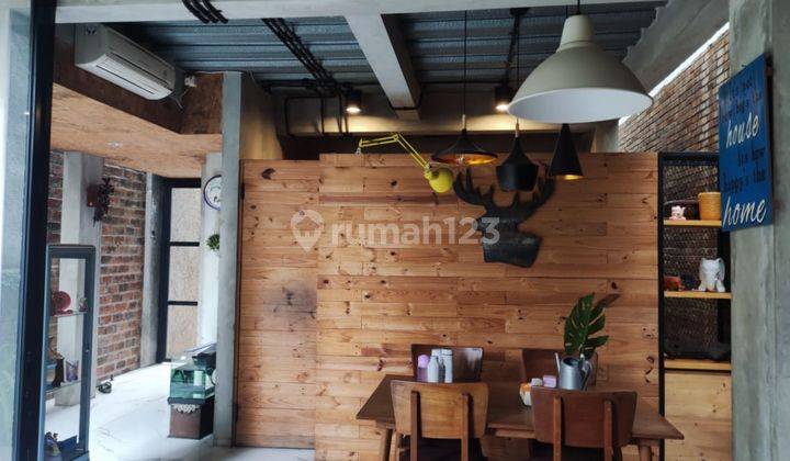 Rumah Industrial Keluarga Muda Dalam Cluster Jakarta Selatan 2