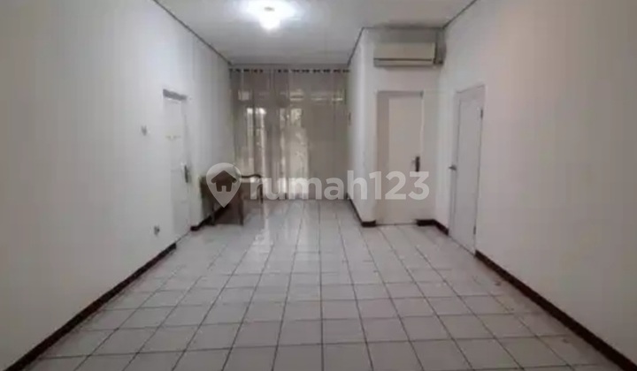 Rent House in Large Complex with Complete Facilities Lebak Bulus 2