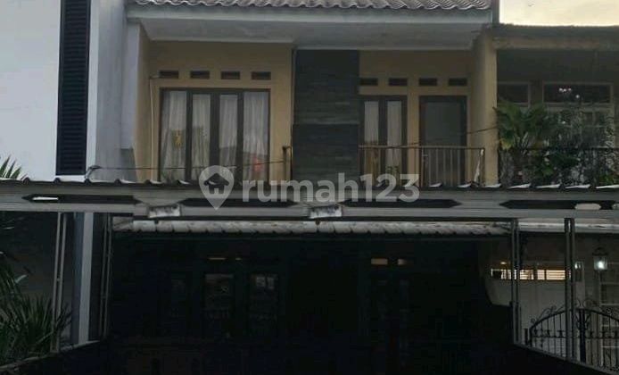 Rumah Secondary Terawat Dalam Komplek Dekat Tol Brigif