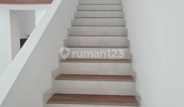 Rumah Baru Design Modern Akses Dekat Tol Dalam Cluster  2