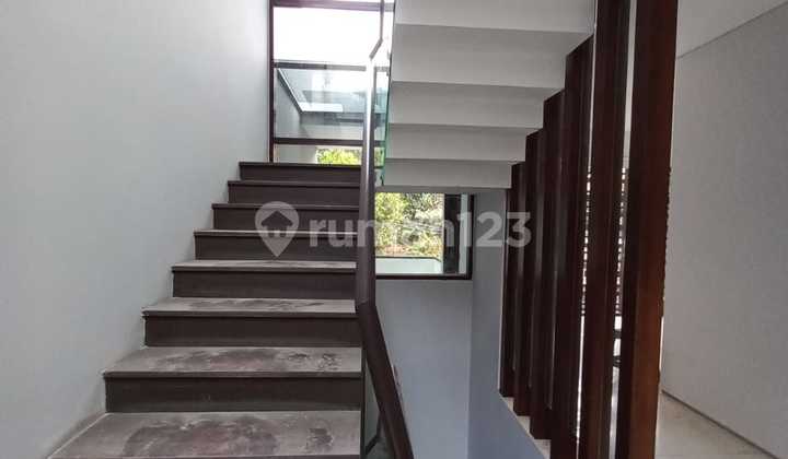 Rumah Sewa Siap Huni Bisa Untuk Kantor Dekat Mall Pondok Indah 2