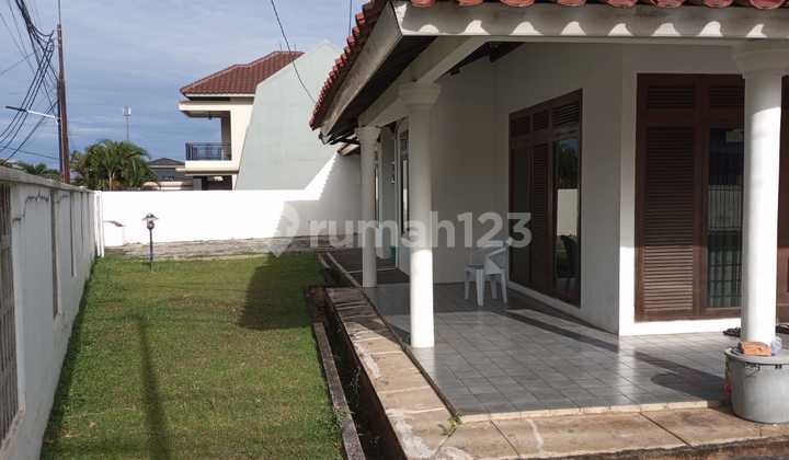 Rumah Hook 1 Lantai Di Jalan Utama Cocok Untuk Komersial  2