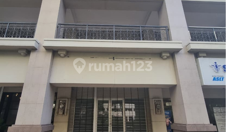4-Story Shophouse in Central Park Tanjung Duren for Sale!J.347-Ag.gsa 4-Story Shophouse for Sale in the Central Park Area, Tanjung Duren - West Jakarta with a Highly Strategic Location, Suitable for Various Businesses Such as Office, Restaurant, Showroom, Clinic, or Investment. 2
