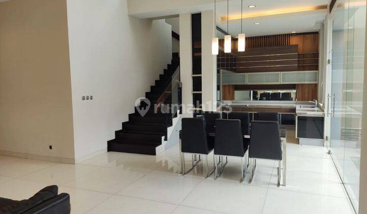 Rumah cantik larangtapa siap huni di kota baru Parahyangan 19