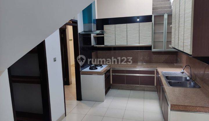 Rumah cantik larangtapa siap huni di kota baru Parahyangan 23