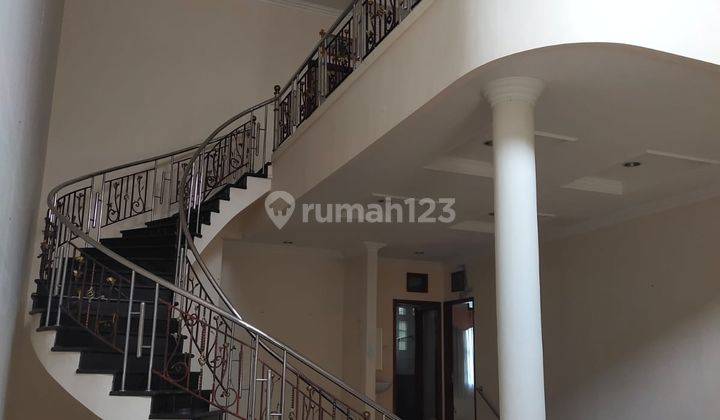 Jual Rumah mewah Setraduta Siap Huni kota Bandung  1