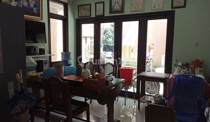 Di Jual Rumah 2 Lantai Semi Furnish Kota Baru Parahyangan 1