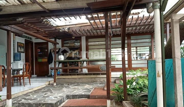 Dijual Rumah Asri Dan Nyaman Di Jalan Tubagus Ismail 2