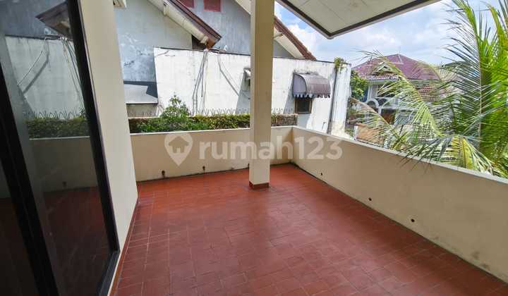 For Sale Spacious and Comfortable House in Pasteur Wing 2