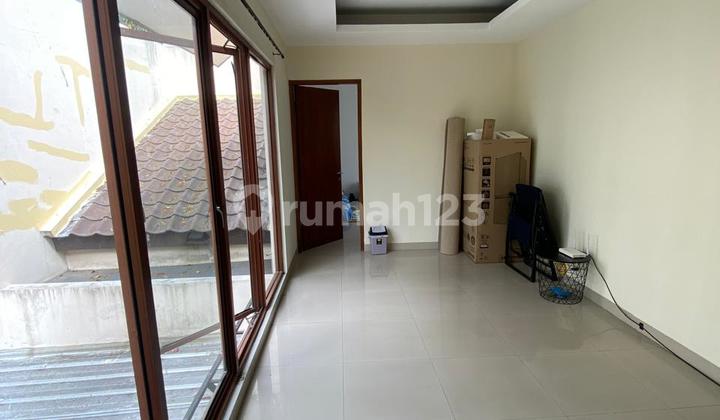 For Sale Beautiful House Gerlong Wing Bandung - Land Size 196, 3 BR, Ready to Occupy