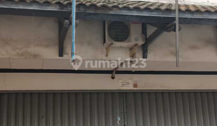 Strategic Shop House for Sale on Kurdi Street. 2