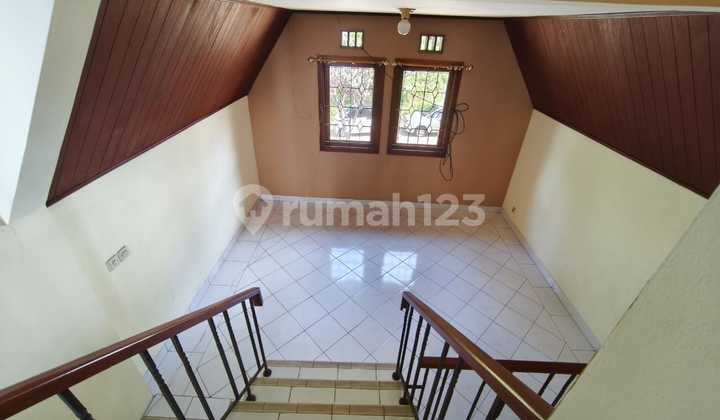 Dijual Rumah Villa Dengan View Bagus Di Dago Pakar Timur 2