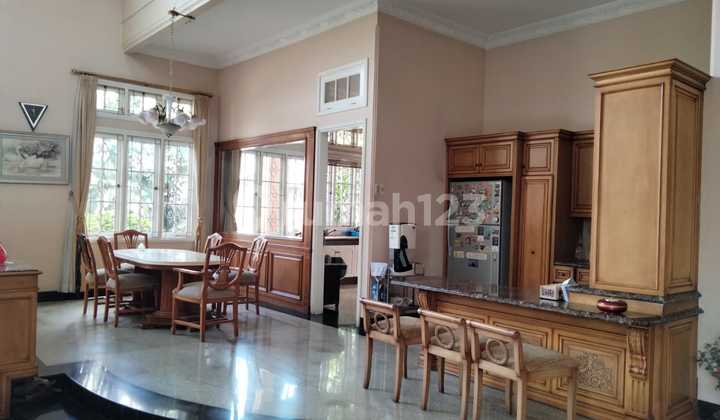 For Sale Lux Victorian Style House In Dago Wing 2