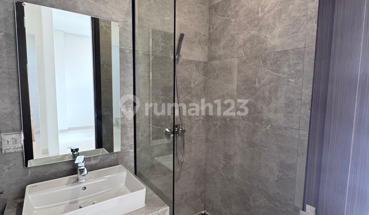 Dijual Ruko 3 Lantai 2 Muka di BSD City - Lokasi Super Strategis Dijual Ruko 3 Lantai 2 Muka di BSD City - Lokasi Super Strategis