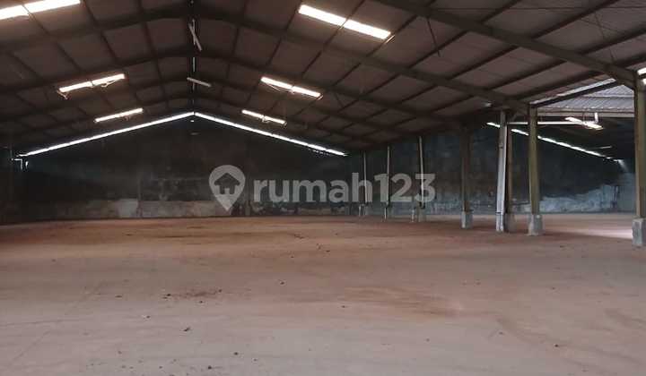 Warehouse For Rent In Citeureup, Bogor, West Java, Good And Strategic Location