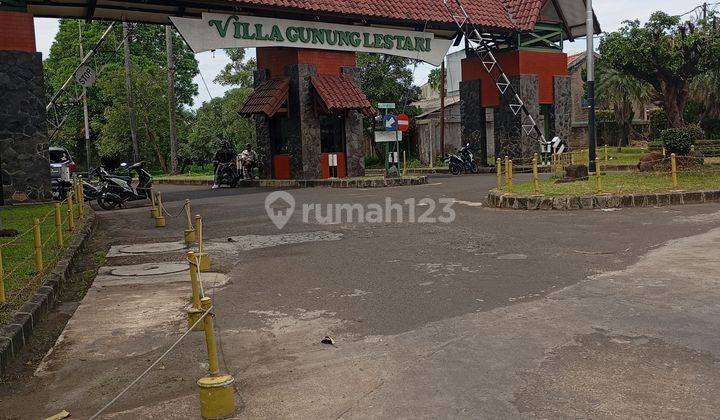 Rumah 2 Lantai Apik Dan Bagus Di Komplek 1