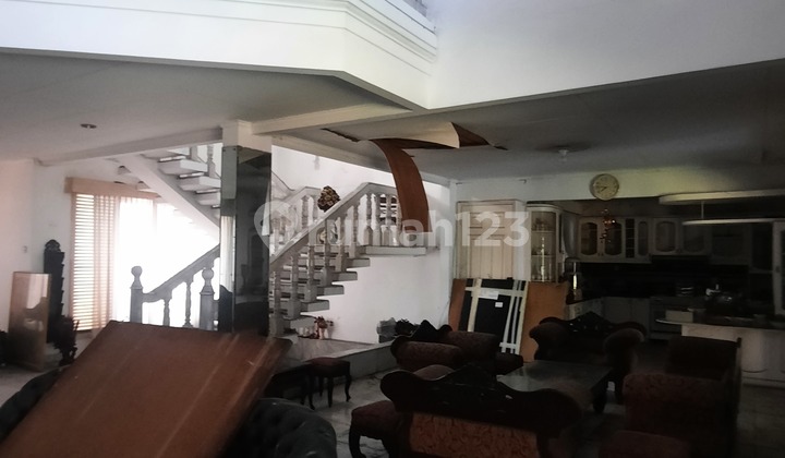House for Sale in Kemang at a Price Similar to NJOP South Jakarta 2