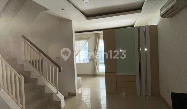 Disewakan Rumah Pik 1 Kano Indah 6X15 2+1 KT, Full Furnish Hadap Selatan