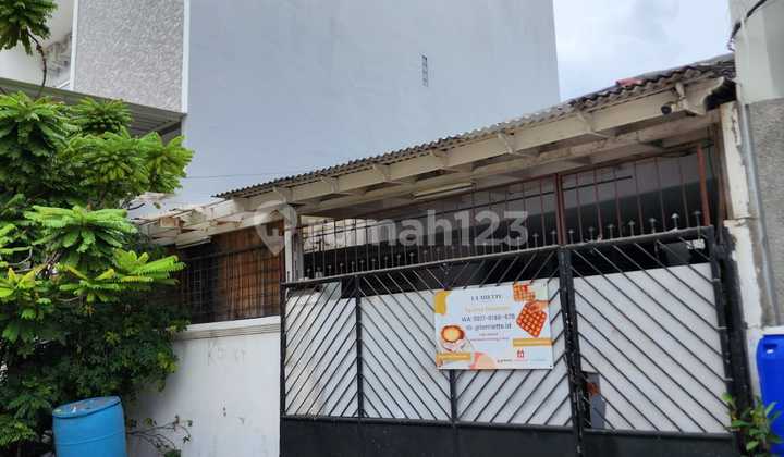 Land 120 m2 SHM Muara Karang, North Jakarta, size 8x15, facing East. Land 120 m2 SHM Muara Karang, North Jakarta, size 8x15, facing East.