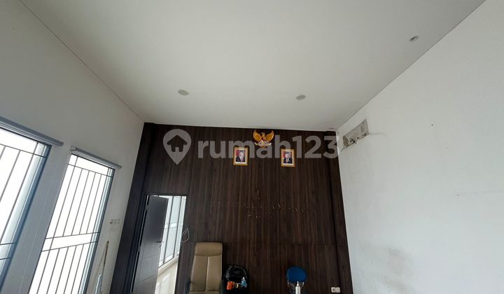 For Rent: Shop House in CBD Cengkareng, in front of Pah Tsung School. 2