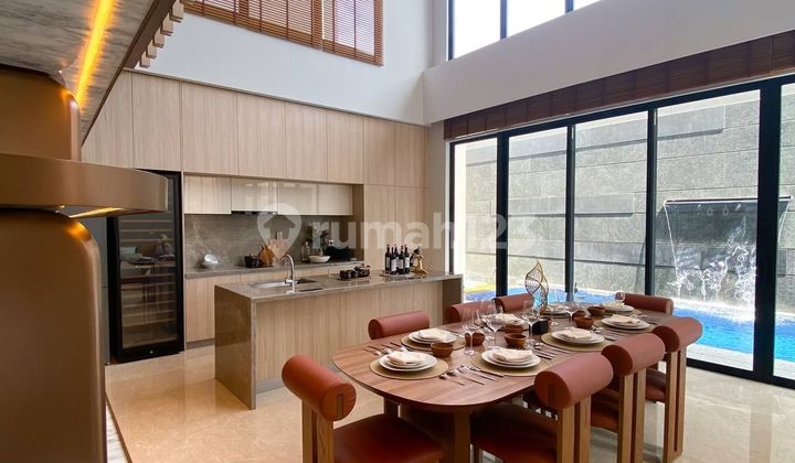 Dijual Rumah Exclusive LAYTON posisi HOOK di Navapark BSD City