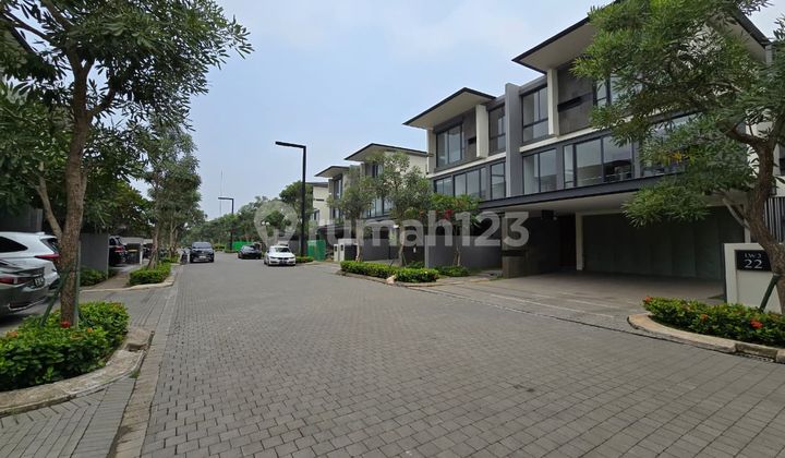 Jual Cepat Lyndon Navapark Furnish Ada Kolam Renang & Lift 2