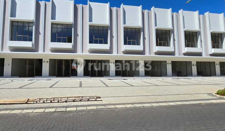 Ruko Strategis 2lt Hadap Jalan Ramai Siap Huni Bisa KPR