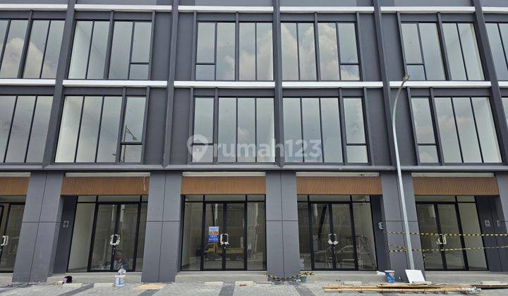 Disewakan Ruko Hampton 3 Lantai Gading Serpong 1