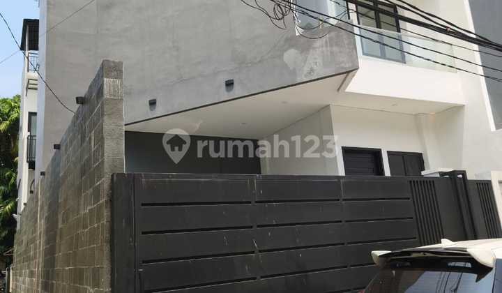 Rumah 4 Lantai Bagus Semi Furnished Siap Huni SHM Sunter, Jakarta Utara 2