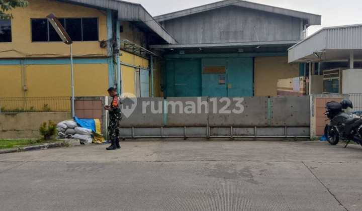 5854-Ju di Sewakan Gudang Luas di Jakarta Timur
