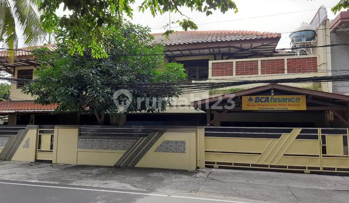 5942-Wt di Jual Rumah 2 Lantai Disunter