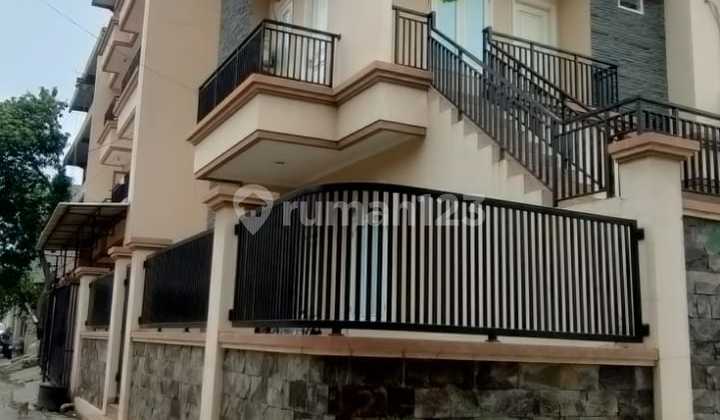 Rumah 3 Lantai SHM Sunter, Jakarta Utara