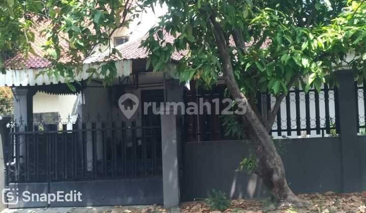 Old House with SHM Land Title in Sunter, North Jakarta 1