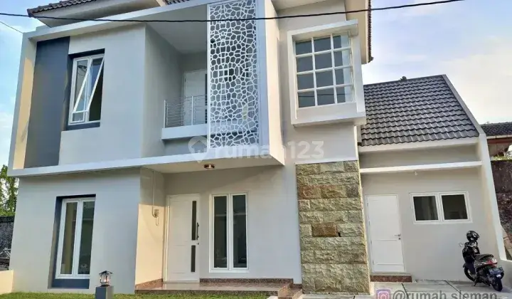 Rumah Baru 2 Lantai Modern Dekat Jogja Bay Maguwo Utara Condong Catur 2