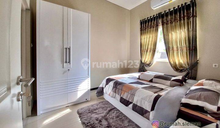 Rumah 2 Lantai Modern Full Perabot Jalan Kaliurang Selatan Kampus Uii 2