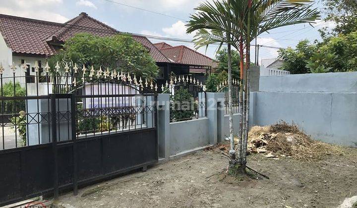 Rumah Strategis Jalan Kaliurang dekat Pasar Gentan 15 menit UGM UII 3