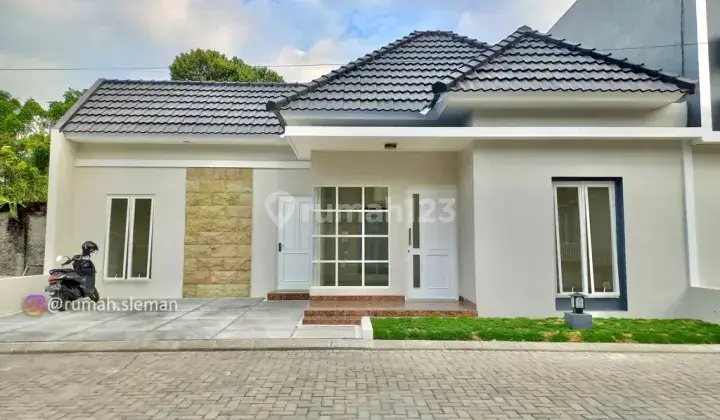 Rumah Cantik Modern utara Condong Catur dekat Jogjabay Waterpark 2