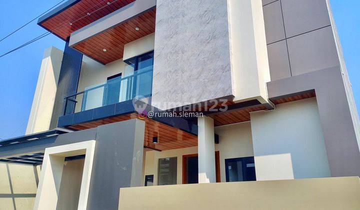 Rumah Mewah Tipe 230 Jalan Kaliurang dekat Jalan Damai 15 mnt UGM UII 2