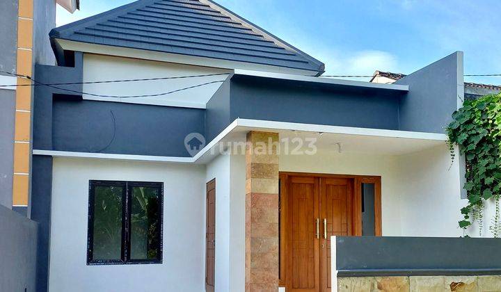 Rumah Cantik Minimalis Strategis Jalan Kaliurang 10 menit Kampus UII 2