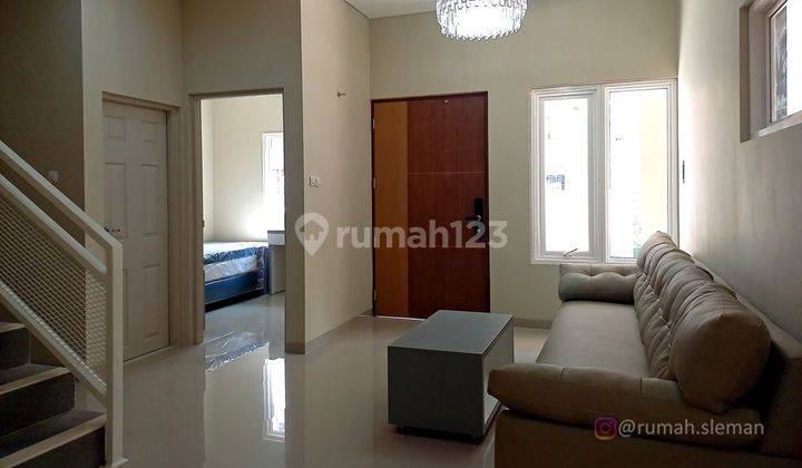 Rumah Mewah Full Furnished Jalan Kaliurang dekat Kampus UII 20 mnt UGM 2