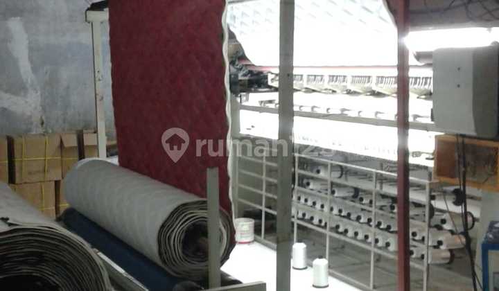 Pabrik Textil 1600 Meter di Jl. Sholeh Iskandardinata 10