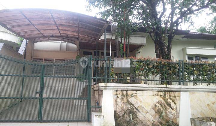 Rumah Dekat Tol Jagorawi, Dipusat Kota di Villa Duta 1
