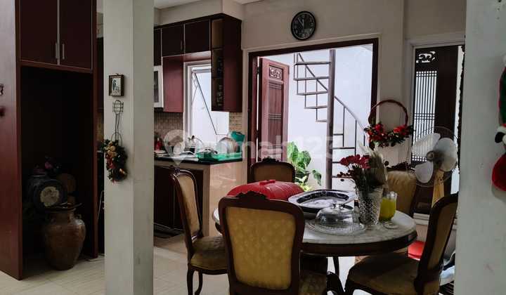 Pengen Pindah Ke Bintaro? Rumah Hook Cilosari Ini Cocok Untuk Anda 2