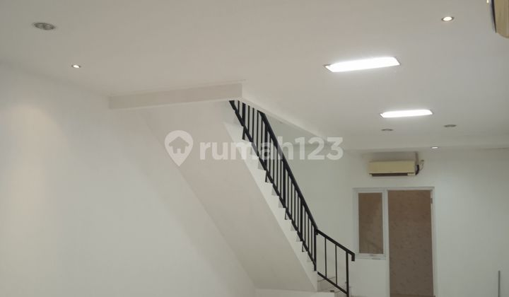 Melia Walk Shop House, Rarely available units. Always Occupied. Suitable for Mr. DIY Express, Momoyo Ice Cream, offices. 2