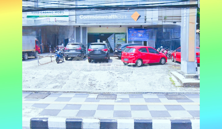 Strategic Office in the Business Center Available at Low Cost