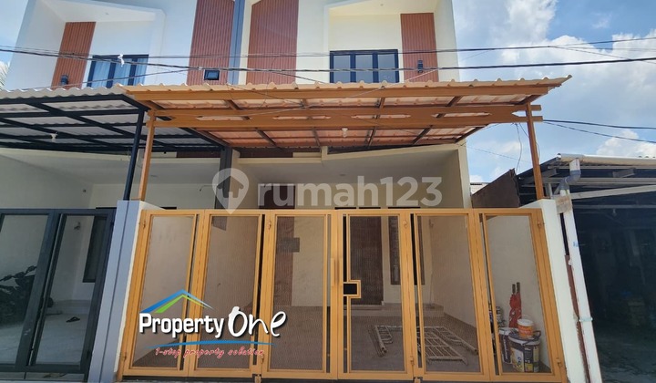 Selling House in a Strategic Location at Bumi Puspitek Asri, Near BSD Area Access 1